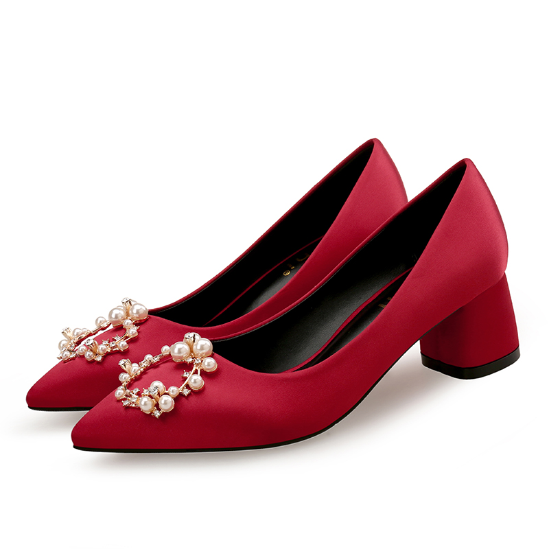 新款中式新娘鞋红色结婚冬季粗跟孕妇婚纱高跟鞋