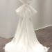 一字肩婚纱 结婚新娘礼服复古缎面气质法式简约拖尾出门纱